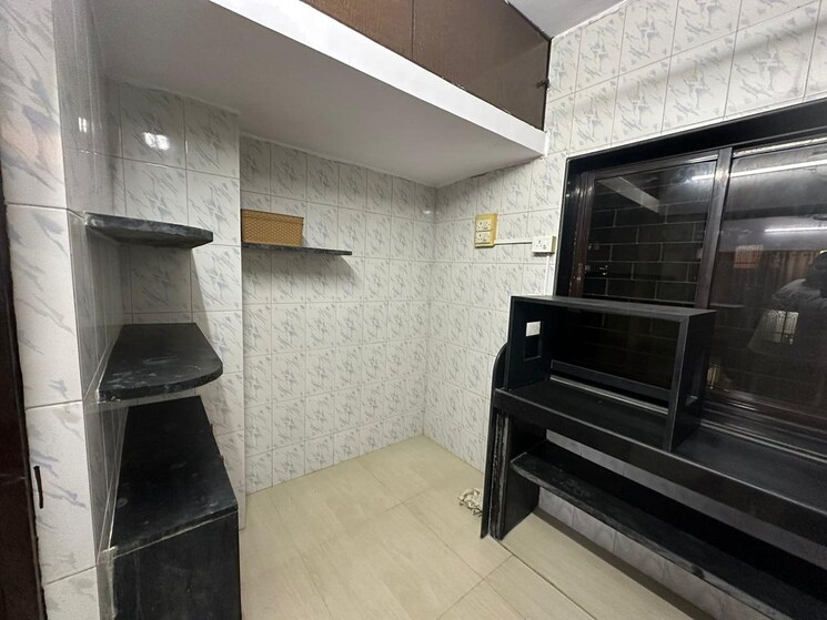 Kitchen, lodha-luxuria-priva 2 Bedroom 802 Sq.Ft. Apartment In Majiwada Thane 8007340