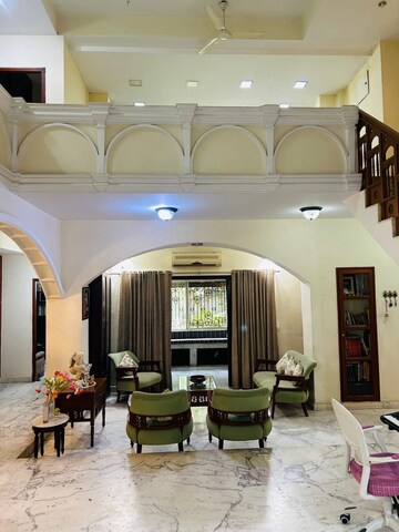Master Bedroom in 5 BHK Independent House at Banjara Hills – for Rent