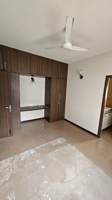 Room in 3 BHK Apartment at Yelahanka – for Sale