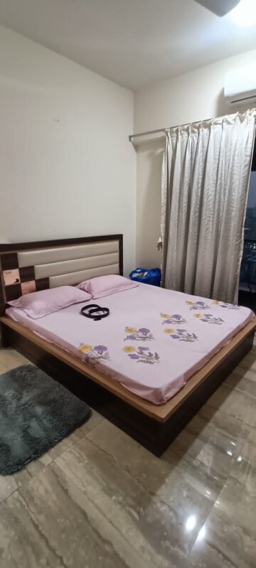Bedroom in 2 BHK Apartment at Ramesh Nagar – for Rent