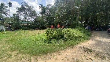  Plot – Exterior View View at Thiruvankulam - for Sale