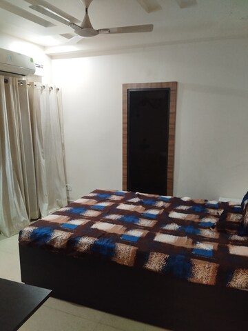 Bedroom in 3.5 BHK Apartment at LDA Parijaat Apartments, Faizabad Road – for Rent