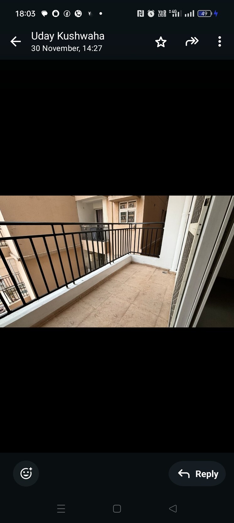 Balcony, paras-tierea 2 Bedroom 825 Sq.Ft. Apartment In Sector 137 Noida 8007463