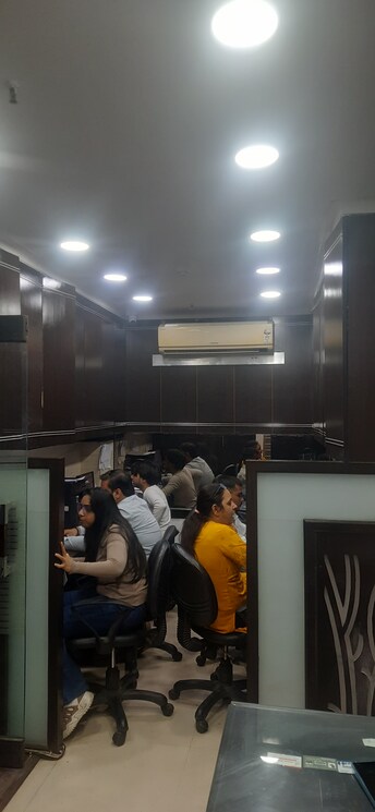 Commercial Office Space 550 Sq.Ft. For Rent in Netaji Subhash Place Delhi  8007523