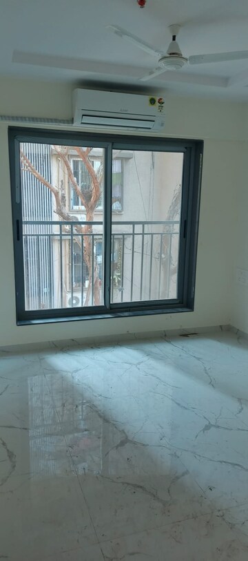 Room in 2 BHK Apartment at The Wadhwa Promenade, Ghatkopar West – for Rent