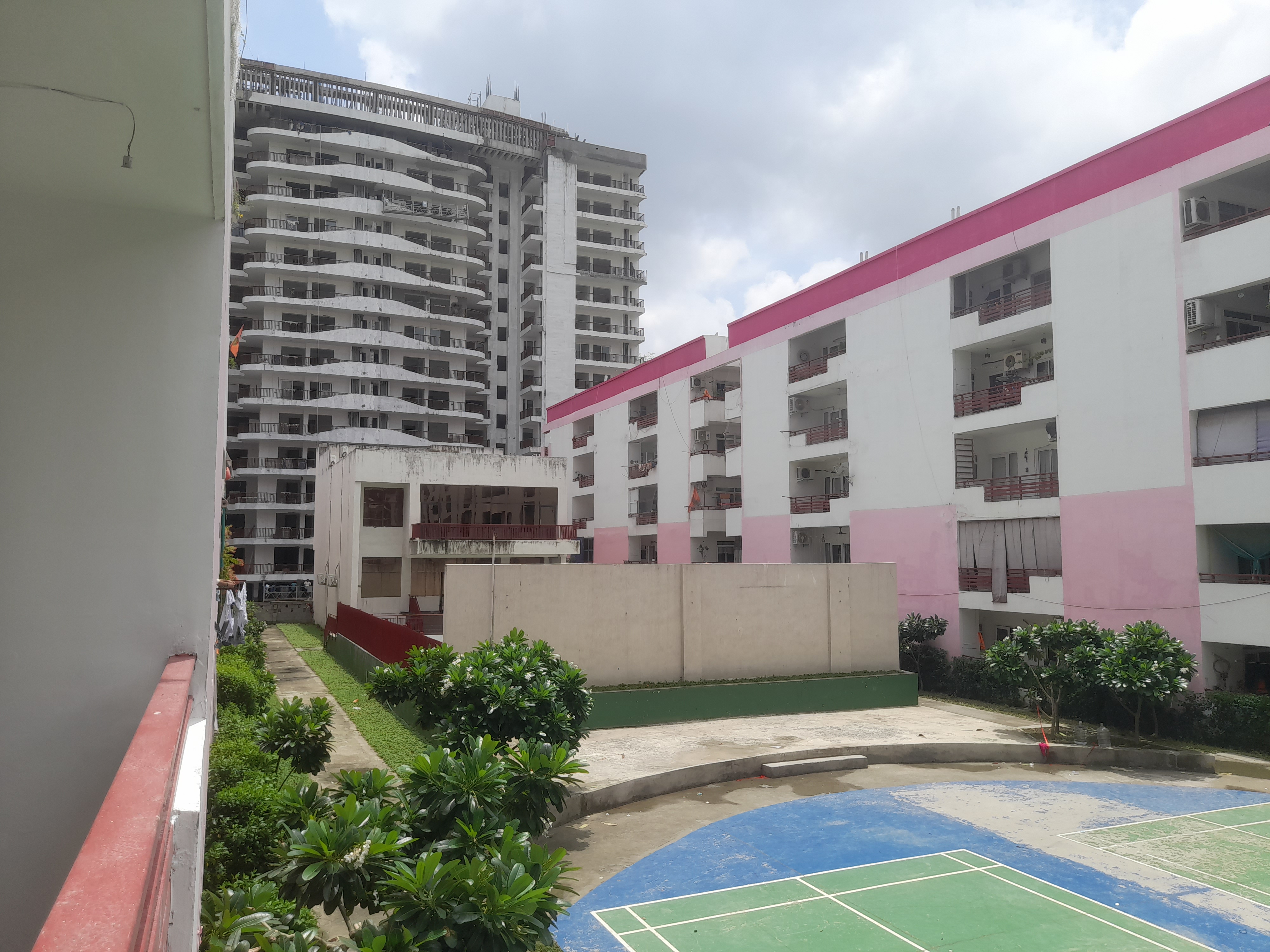 3 BHK 1800 Sq.Ft. Apartment in Shiv Sai Emerald Heights