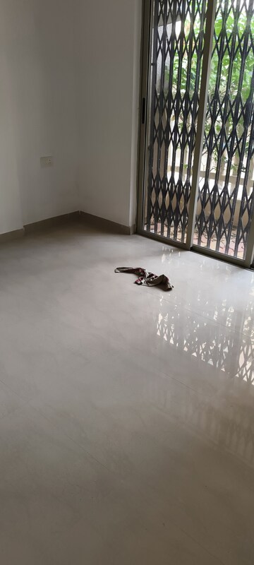 Room in 1.5 BHK Apartment at Lodha Casa Rio, Dombivli East – for Rent