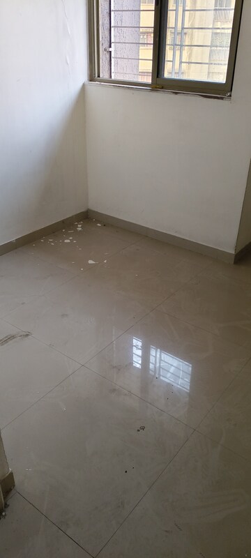 Room in 1.5 BHK Apartment at Lodha Casa Rio, Dombivli East – for Rent