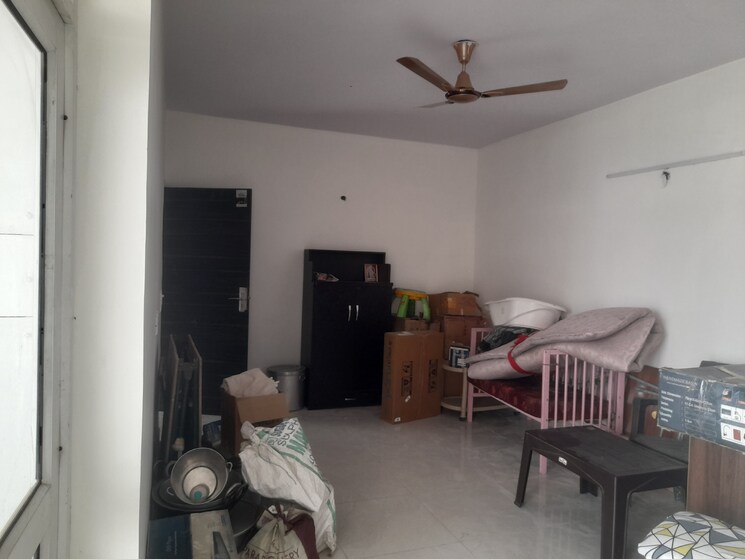 Room, shiv-sai-emerald-heights 3 Bedroom 1800 Sq.Ft. Apartment In Sector 88 Faridabad 8007526