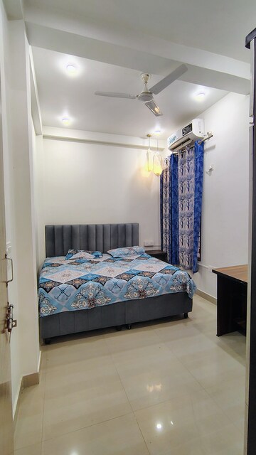 Bedroom in 2 BHK Builder Floor at Hong Kong Bazaar, Sector 57 – for Rent