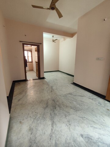 Room in 2 BHK Builder Floor at Btm Layout – for Rent