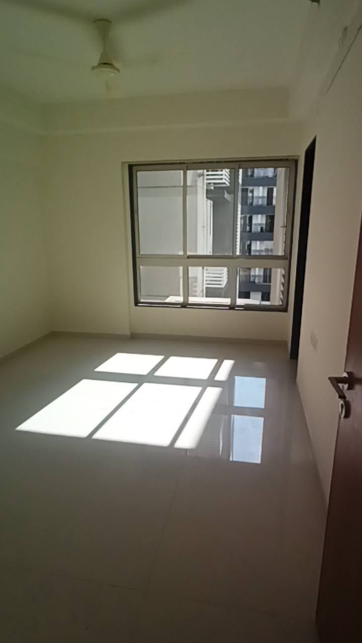 4 BHK + Pooja Room,Servant Room,Extra Room Apartment For Sale in Lodha New Cuffe Parade