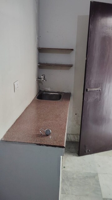 1.5 BHK Apartment For Rent in Paschim Vihar