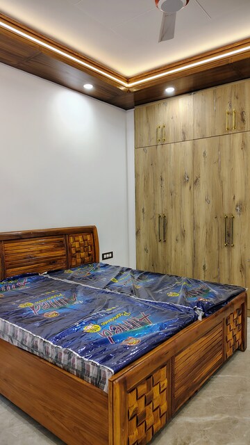 Bedroom in 5 BHK Builder Floor at Sushant Lok 2, Sector 57 – for Rent