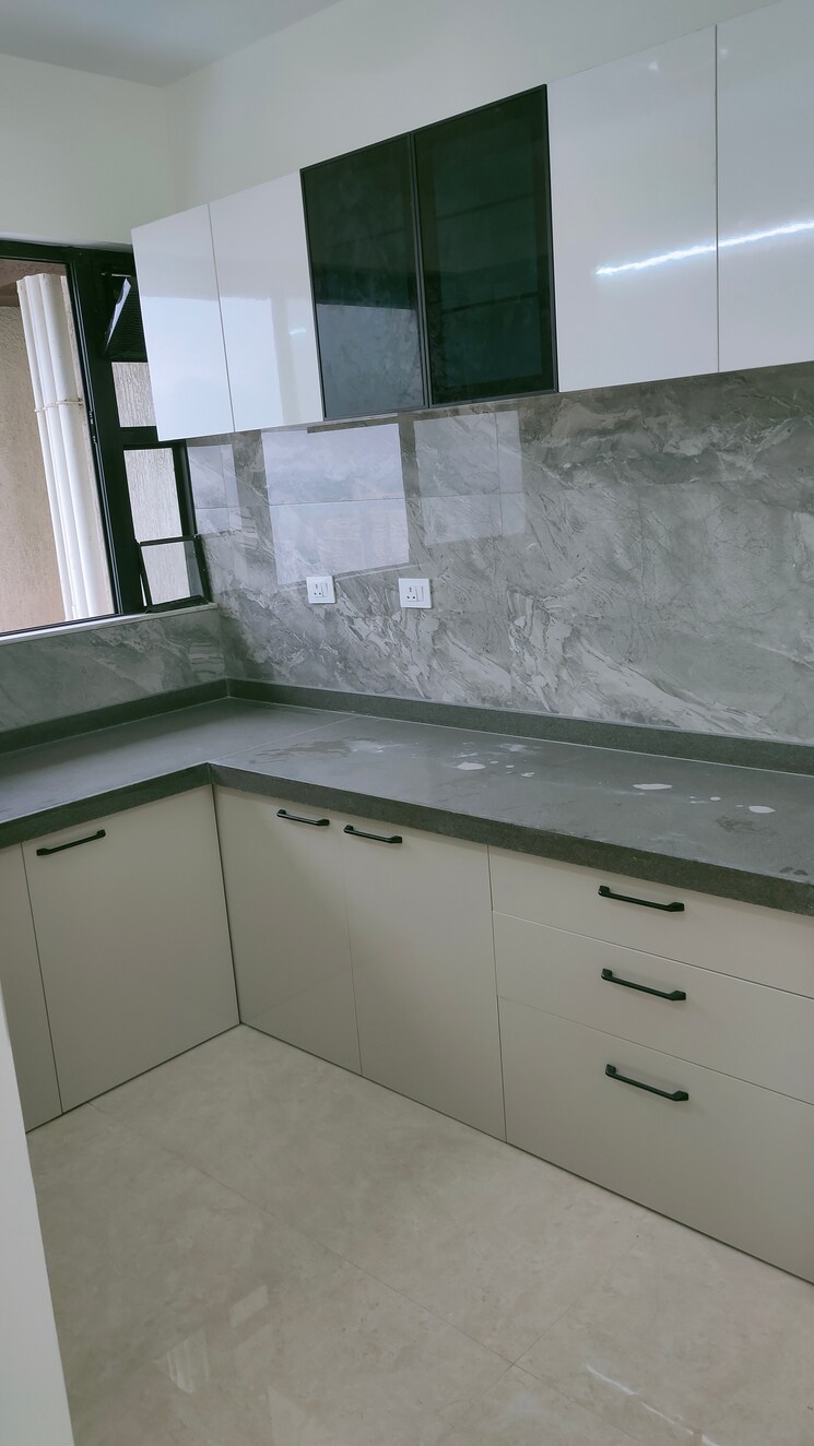 Kitchen, dosti-eastern-bay 2 Bedroom 686 Sq.Ft. Apartment In Wadala Mumbai 8007747