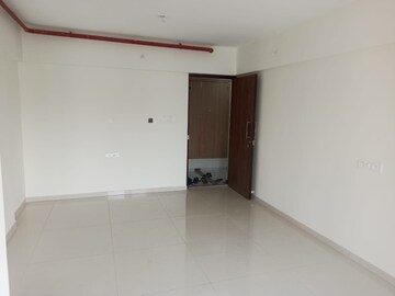 Room in 2 BHK Apartment at Vaibhavlaxmi East Syde, Ghatkopar East – for Rent