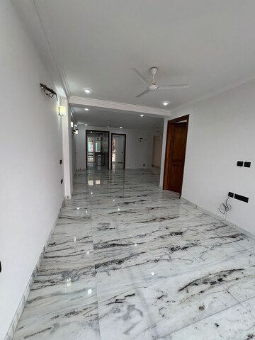 3.5 BHK Builder Floor For Rent in Hong Kong Bazaar, Sector 57