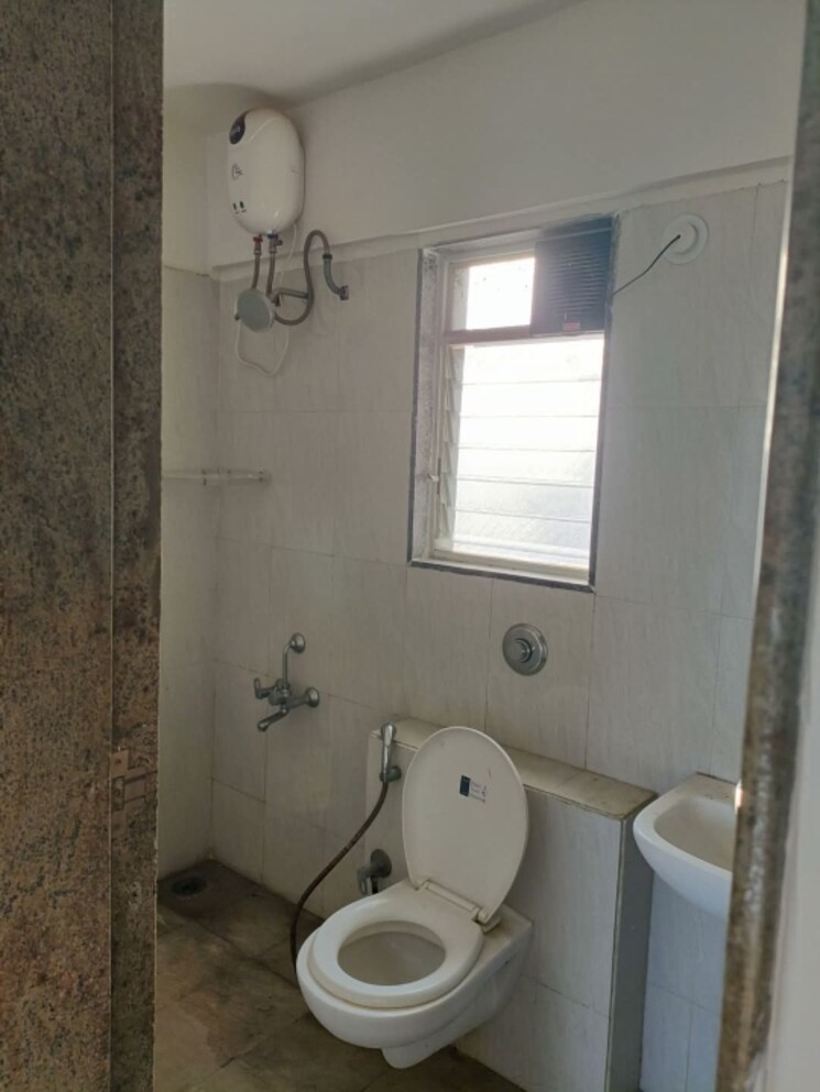 Bathroom, shree-krishna-elegance 2 Bedroom 560 Sq.Ft. Apartment In Vasai East Palghar 8007798