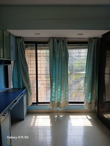 1 BHK Apartment For Rent in Jaya Cottage Building Malad East Mumbai  8007783