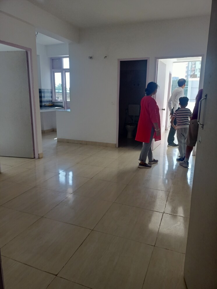  Parking, sarvome-shree-homes 3 Bedroom 745 Sq.Ft. Apartment In Sector 45 Faridabad 8007820