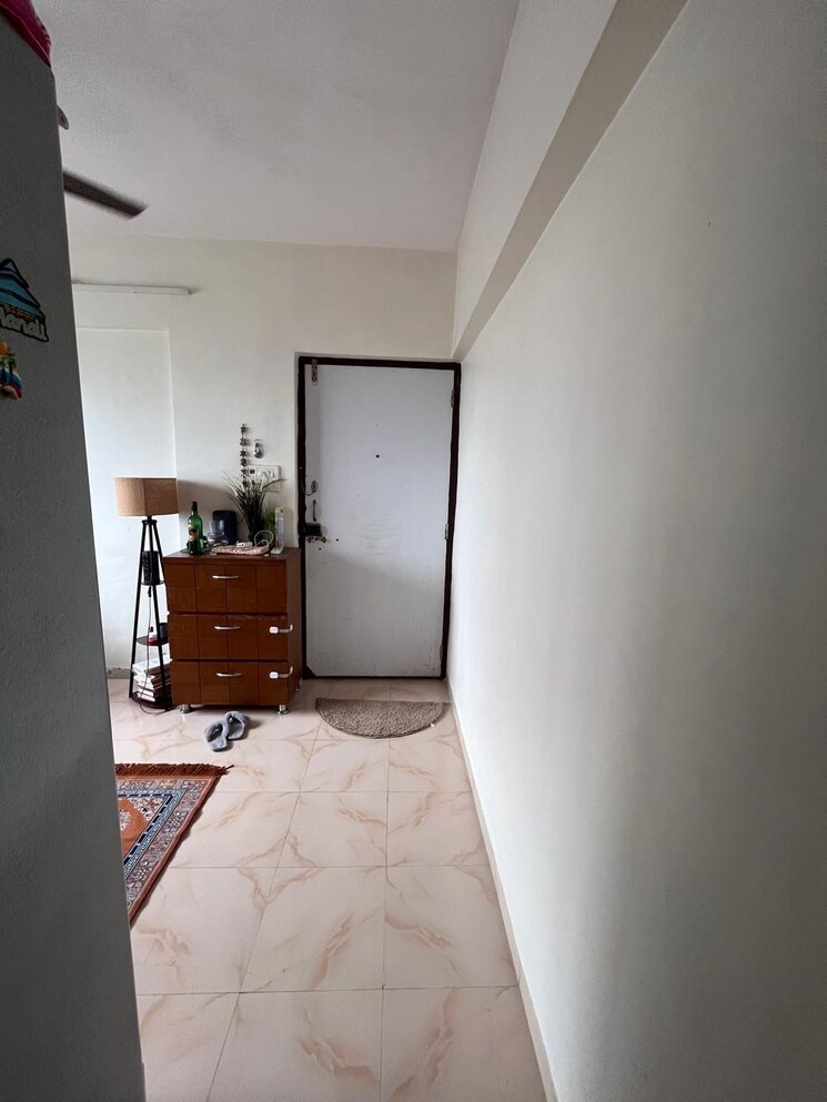 Room, pratap-chs 1 RK 180 Sq.Ft. Apartment In Santacruz East Mumbai 8007797