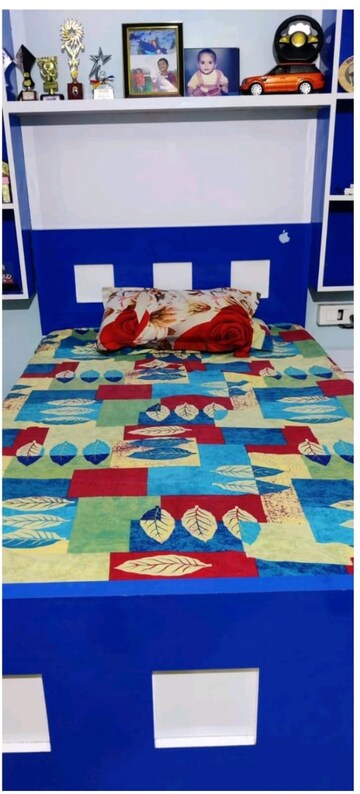 Bedroom in 3 BHK Apartment at Gomti Nagar – for Rent