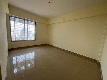 Room in 2 BHK Apartment at Prithvi Sai Velocity Phase II, Bavdhan – for Rent