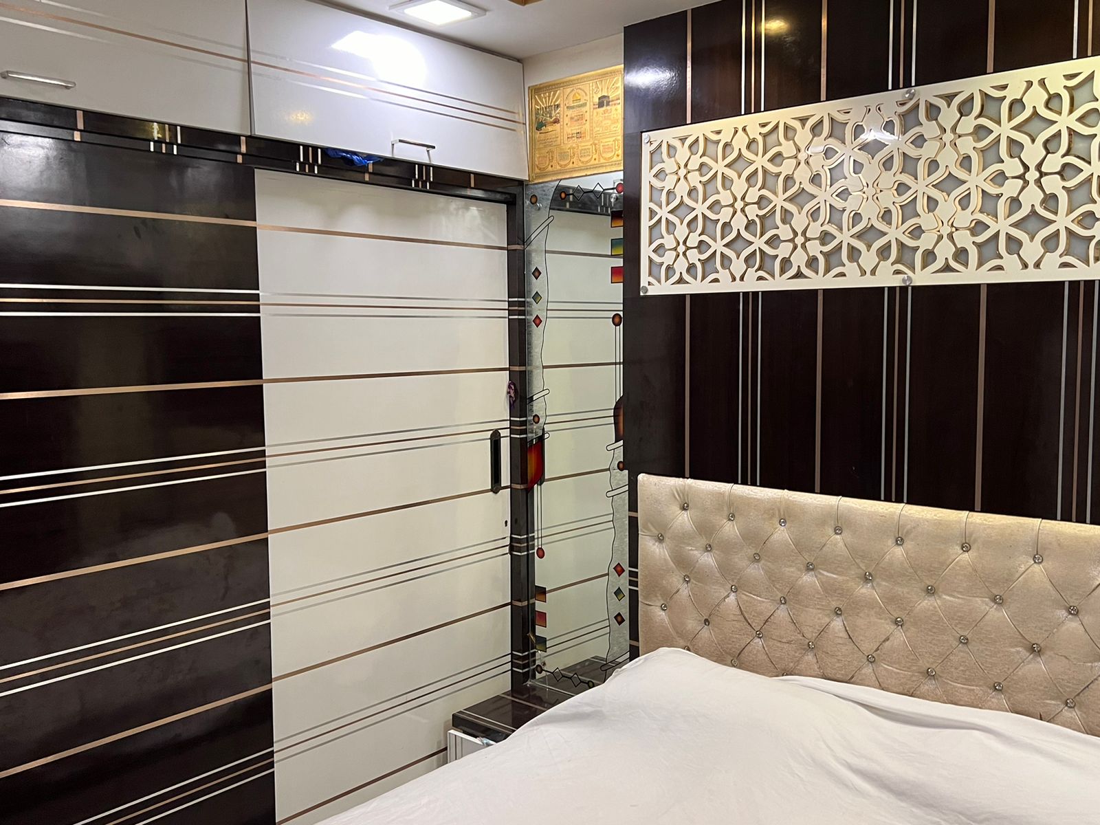 4 BHK + Pooja Room,Servant Room,Study Room,Extra Room Apartment For Sale in Hiranandani Gardens