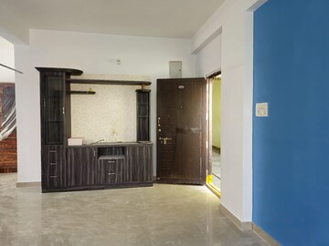 Furnished Amenities in 2.5 BHK Apartment at AVL Aakruthi, Manikonda – for Rent