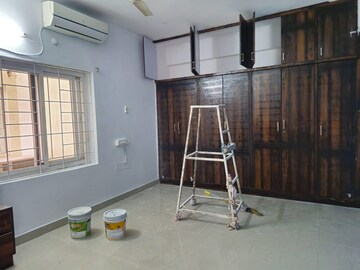 Room in 2.5 BHK Apartment at AVL Aakruthi, Manikonda – for Rent