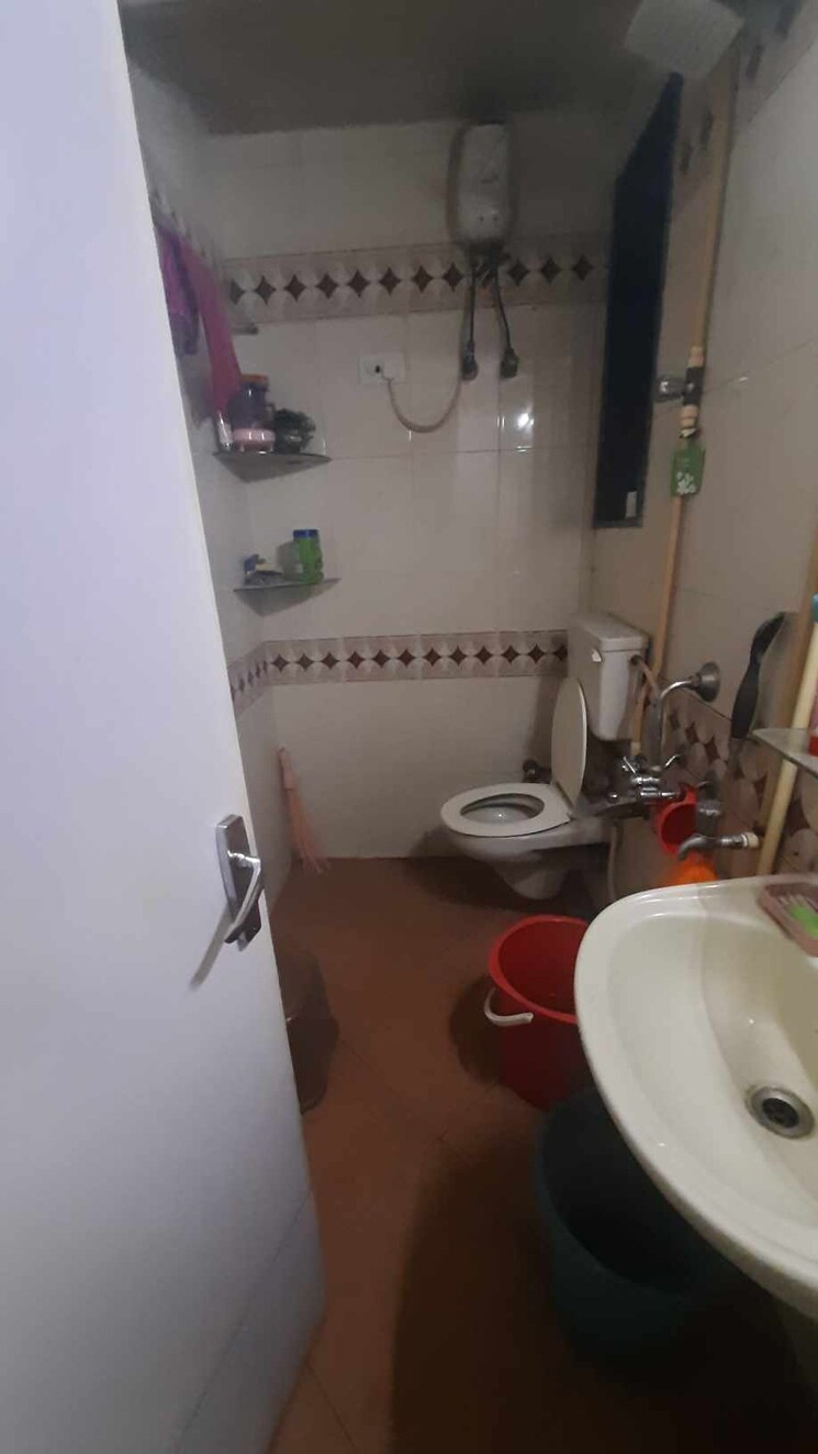 Bathroom, krishna-galaxy-santacruz 2 Bedroom 1000 Sq.Ft. Apartment In Santacruz East Mumbai 8007894