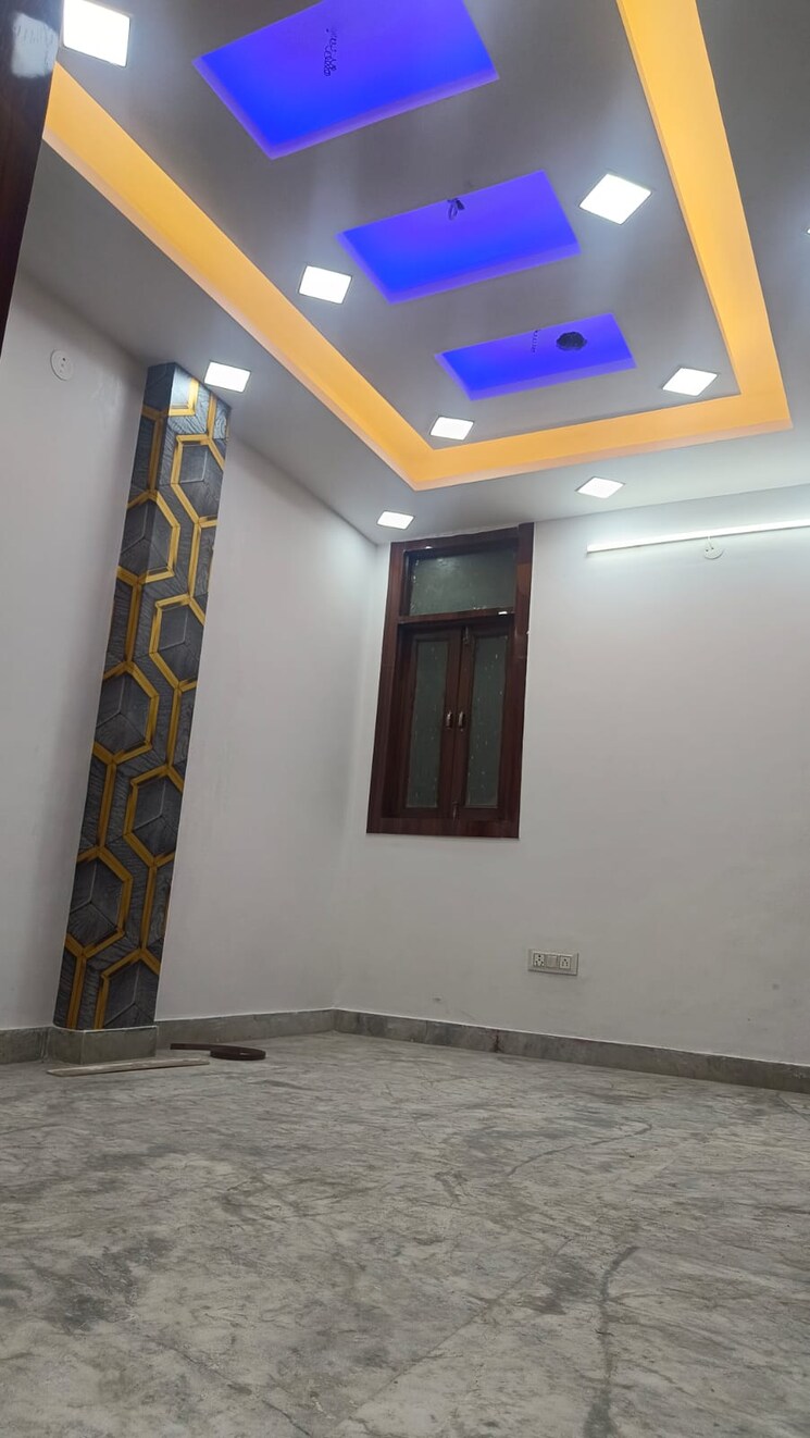 Room, shaheen bagh 2 Bedroom 720 Sq.Ft. Apartment In Shaheen Bagh Delhi 8007901