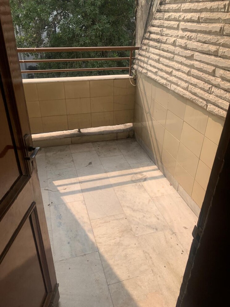 Kitchen, hauz khas enclave 4 Bedroom 1800 Sq.Ft. Builder Floor In Hauz Khas Enclave Delhi 8007899