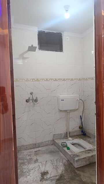 Bathroom in 2 BHK Apartment at Shaheen Bagh – for Sale