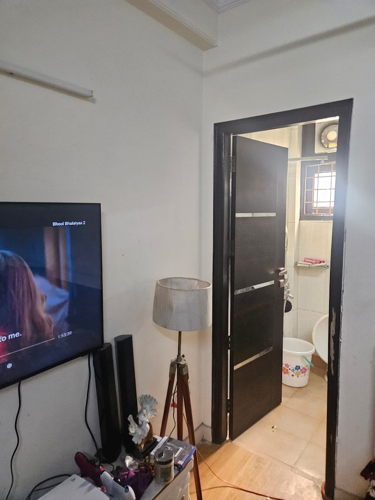 Master Bedroom, gautam nagar 4 Bedroom 1900 Sq.Ft. Builder Floor In Gautam Nagar Delhi 8007925