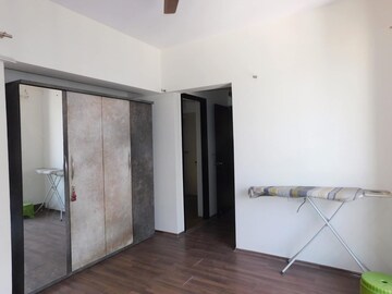 Furnished Amenities in 3 BHK Apartment at Lodha Splendora Phase II, Ghodbunder Road – for Rent