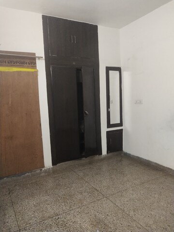 Building Lobby in 4 BHK Villa at Sector 47 – for Rent