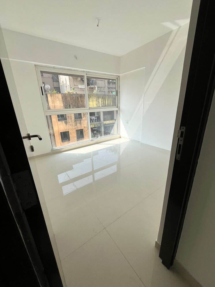 Balcony, marathon-eminence 2 Bedroom 569 Sq.Ft. Apartment In Mulund West Mumbai 8007984