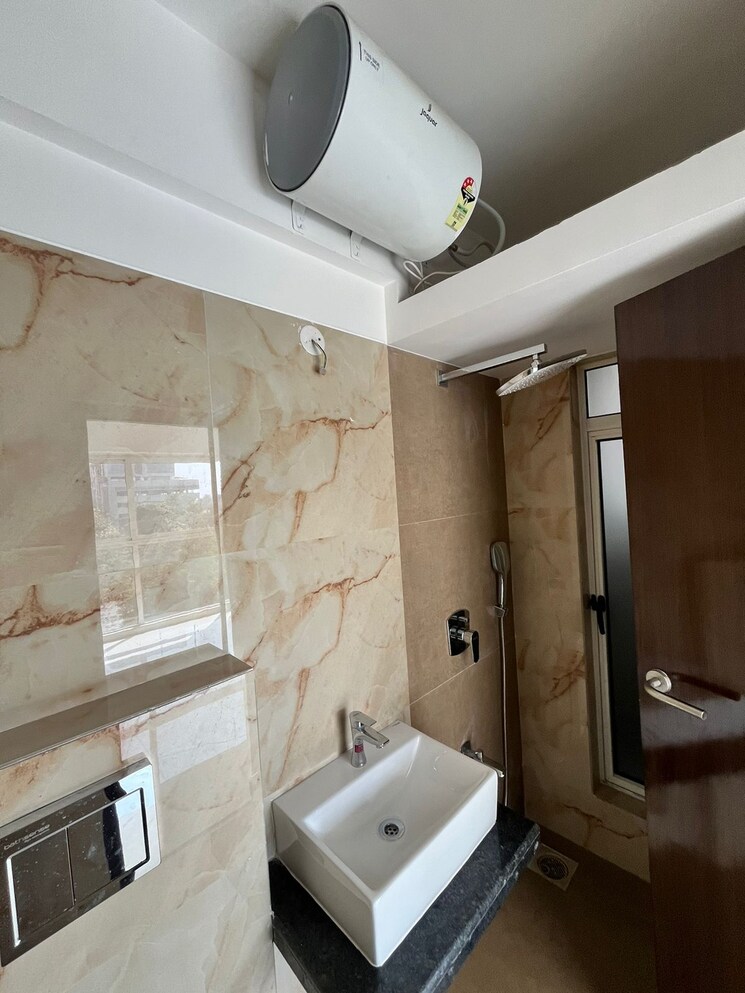 Bathroom, marathon-eminence 2 Bedroom 569 Sq.Ft. Apartment In Mulund West Mumbai 8007984