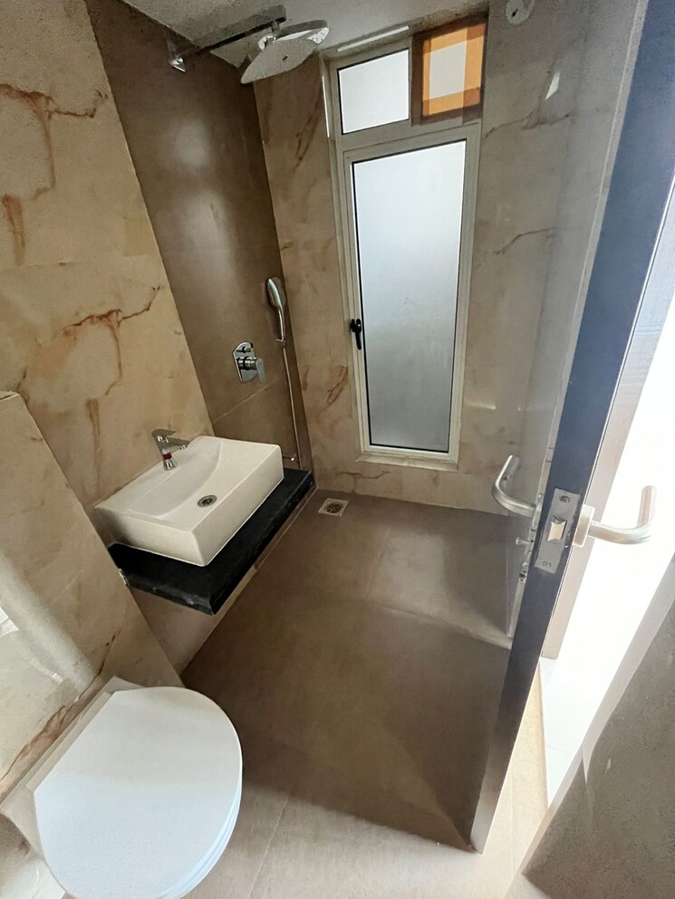 Bathroom, marathon-eminence 2 Bedroom 569 Sq.Ft. Apartment In Mulund West Mumbai 8007984