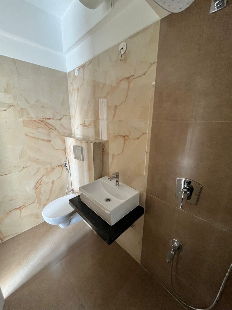 Bathroom, marathon-eminence 2 Bedroom 569 Sq.Ft. Apartment In Mulund West Mumbai 8007984