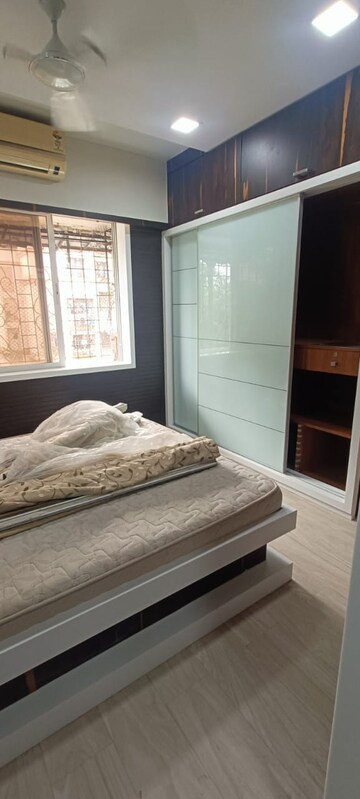 Furnished Amenities in 2 BHK Apartment at Nerul – for Rent