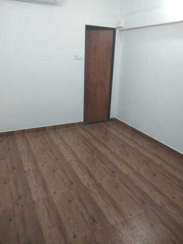 Room in 1.5 BHK Apartment at MICL Aaradhya Nine, Ghatkopar East – for Rent