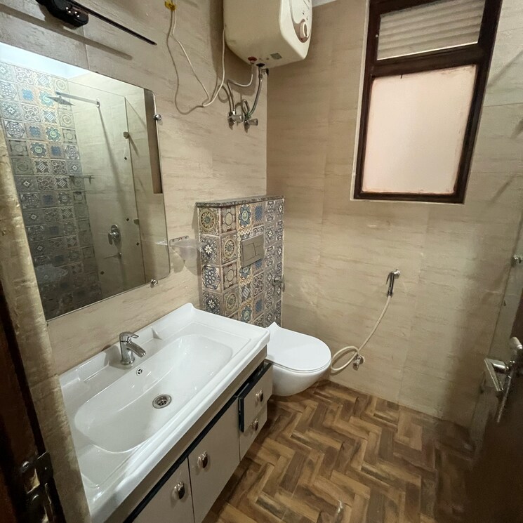 Bathroom, ansal-sushant-lok-i 4 Bedroom 2700 Sq.Ft. Builder Floor In Sushant Lok I Gurgaon 8008109