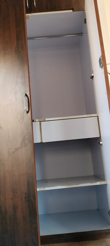 Furnished Amenities in 2.5 BHK Apartment at Ireo The Corridors, Sector 67a – for Rent