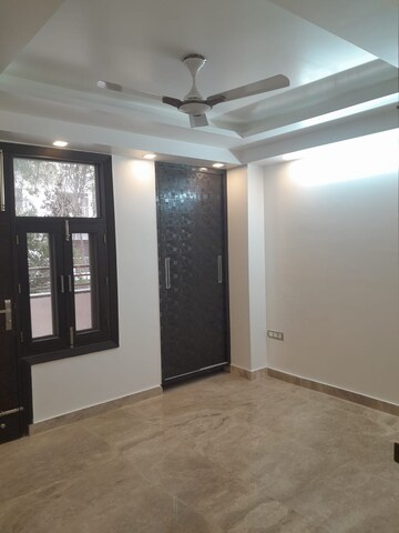 Room in 3 BHK Builder Floor at Kohli One Malibu Town, Sector 47 – for Rent