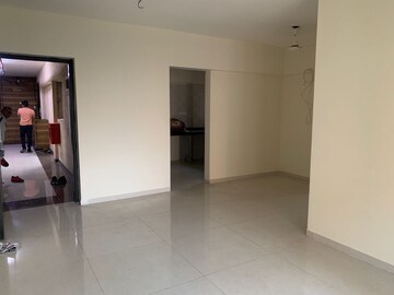 Room in 2 BHK Apartment at Rosa Oasis, Ghodbunder Road – for Rent