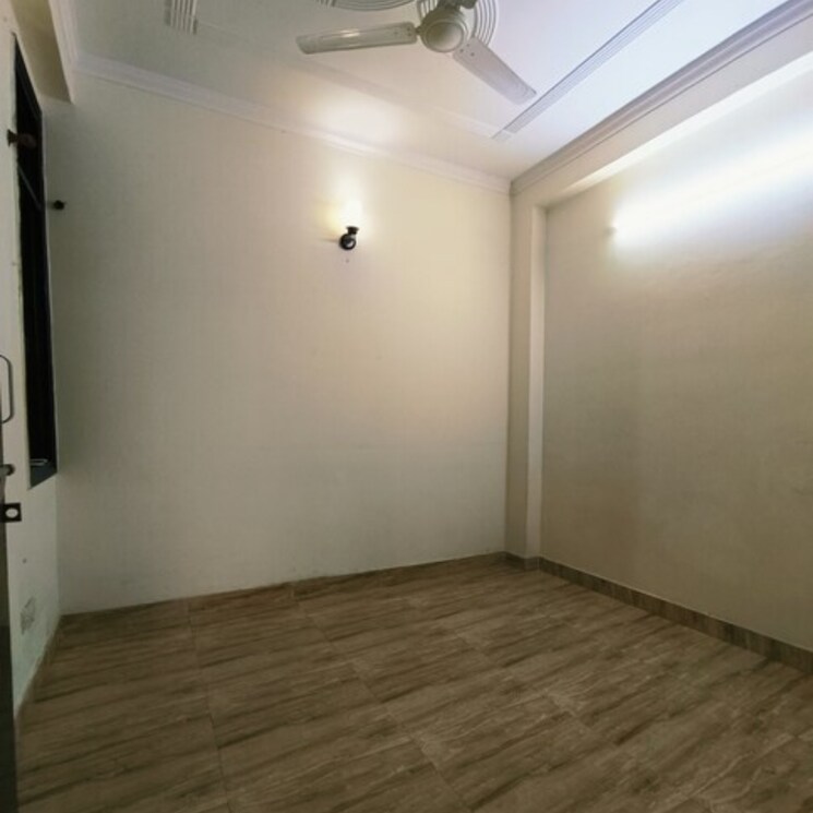 Room, khirki extension 2 Bedroom 65 Sq.Yd. Builder Floor In Khirki Extension Delhi 8008176