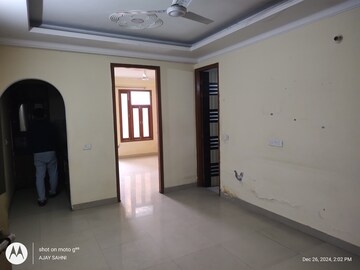 Room in 2 BHK Builder Floor at Mehrauli – for Rent