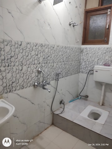 Master Bedroom in 2 BHK Builder Floor at Mehrauli – for Rent